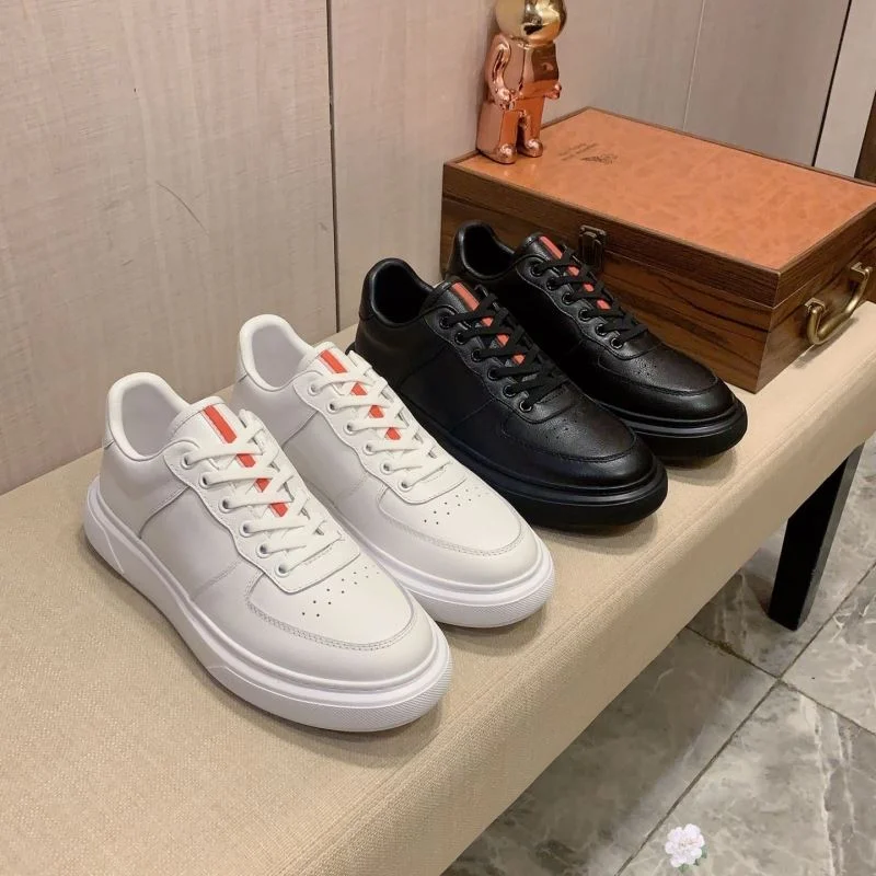 Prada Low Shoes Attractive 35537