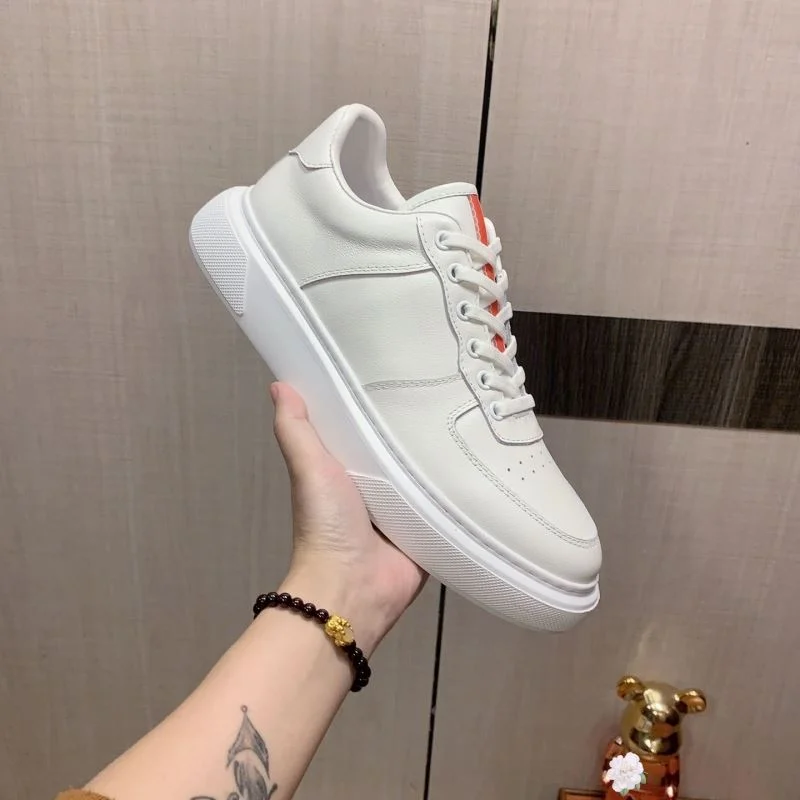 Prada Low Shoes Attractive 35537