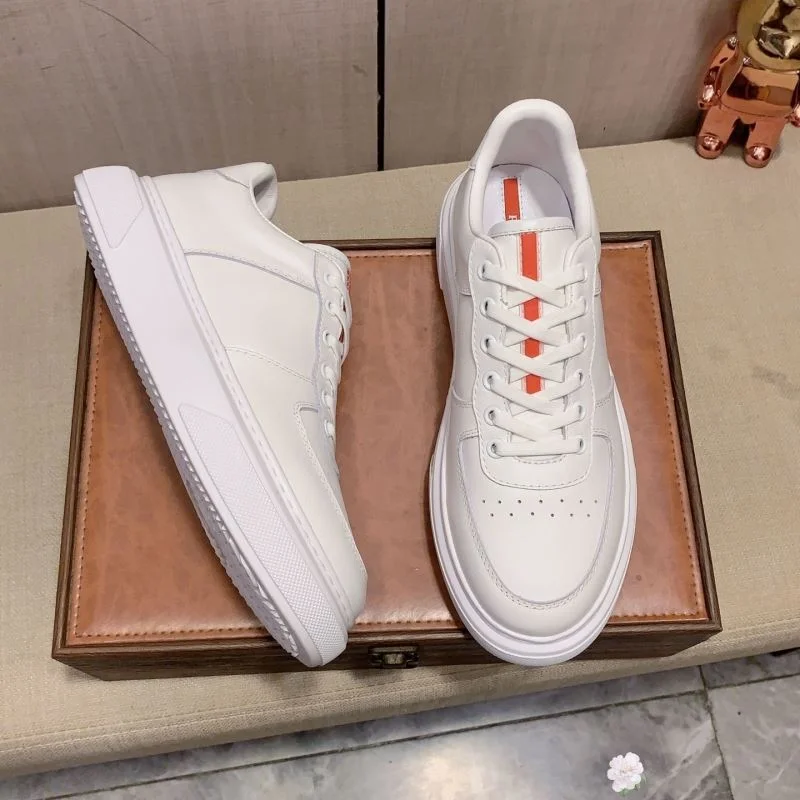 Prada Low Shoes Attractive 35537