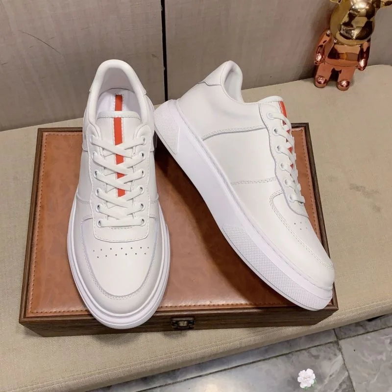 Prada Low Shoes Attractive 35537