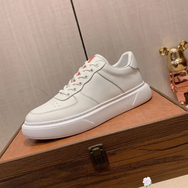 Prada Low Shoes Attractive 35537