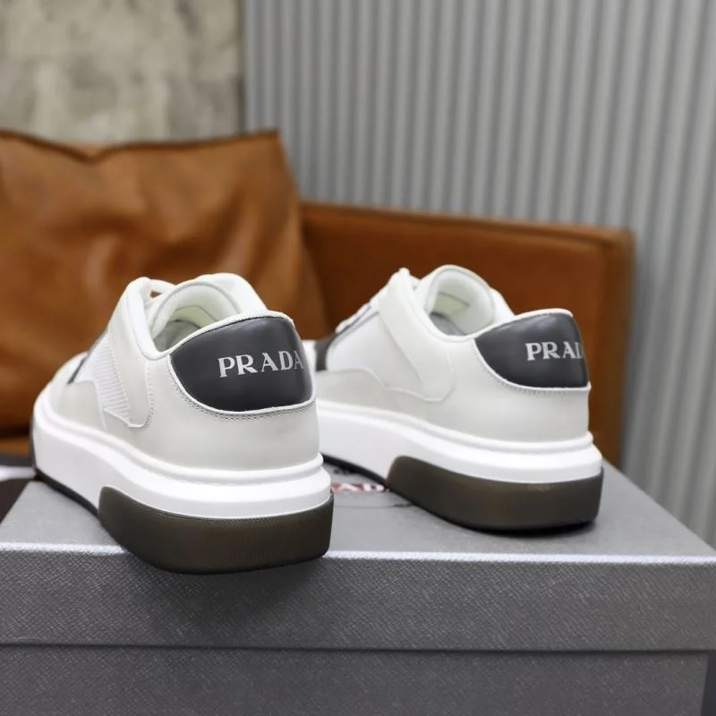 Prada Low Shoes MultiPurpose 35504