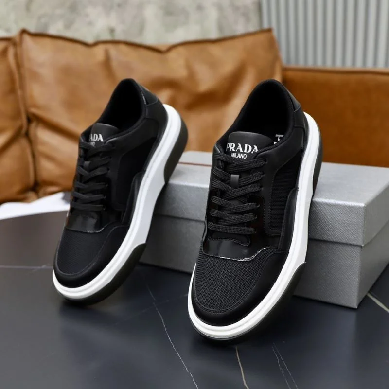 Prada Low Shoes EyeCatching 35510