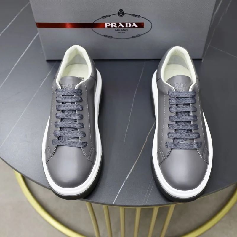 FashionForward Prada Low Shoes 35505