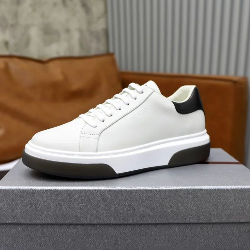 Lightweight Prada Low Shoes 35503