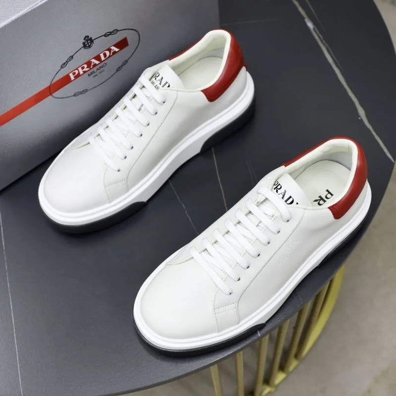 Flexible Prada Low Shoes 35500