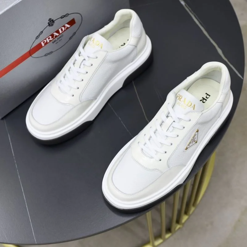 Prada Low Shoes Durable 35472