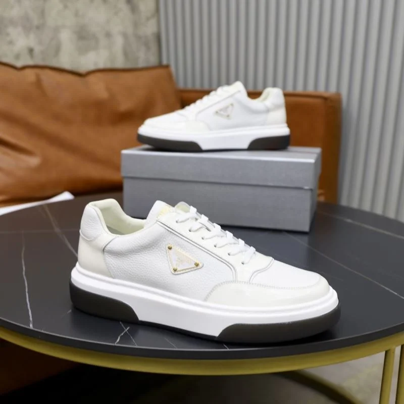 Prada Low Shoes Durable 35472