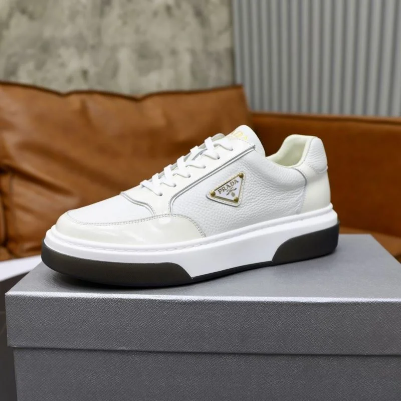 Prada Low Shoes Durable 35472
