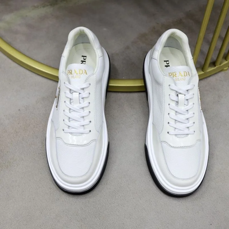 Prada Low Shoes Durable 35472