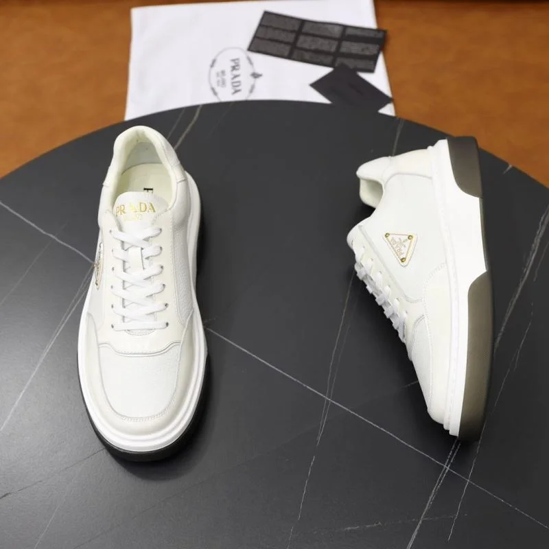 Prada Low Shoes Durable 35472
