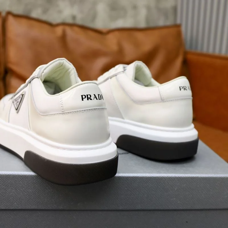 Prada Low Shoes Comfortable 35481