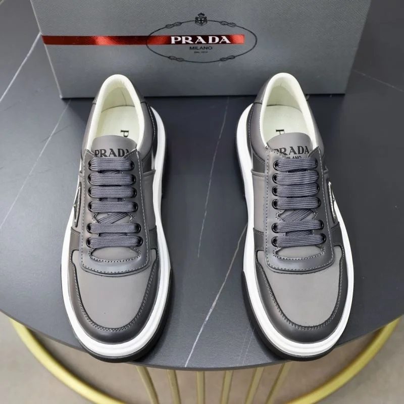 Prada Low Shoes Effortless 35482