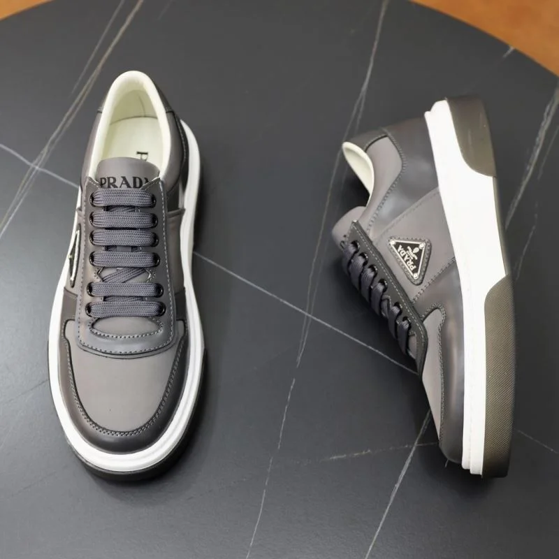 Prada Low Shoes Effortless 35482