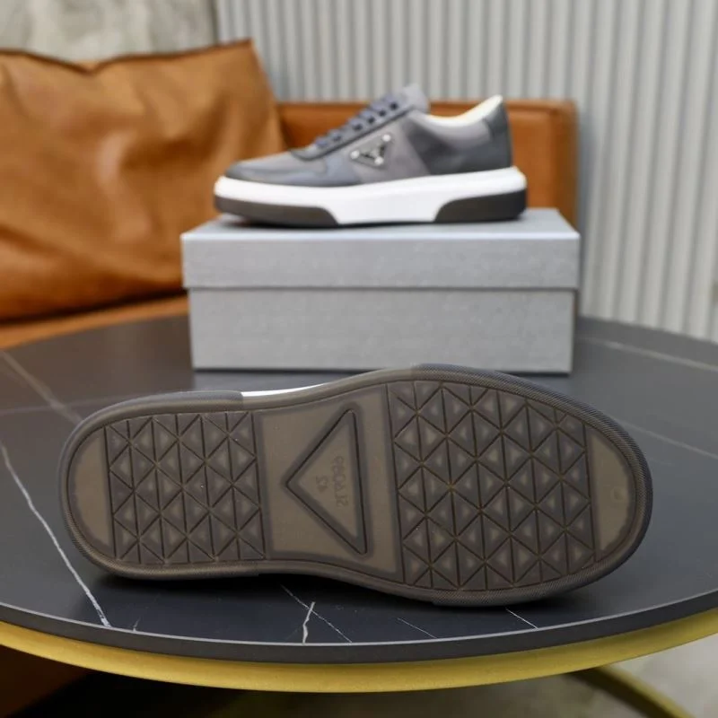 Prada Low Shoes Effortless 35482