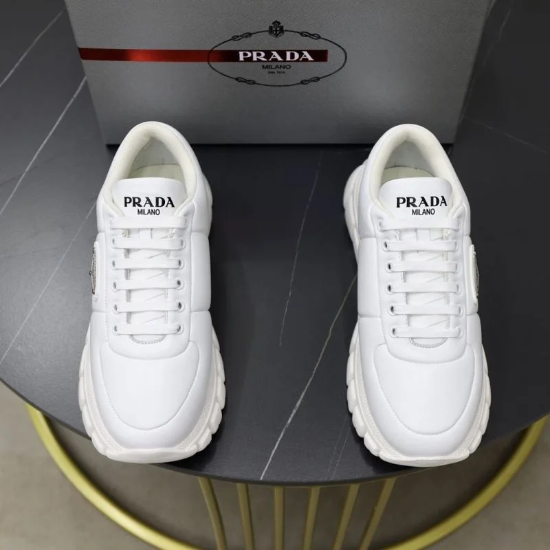 Sporty Prada Low Shoes 35488