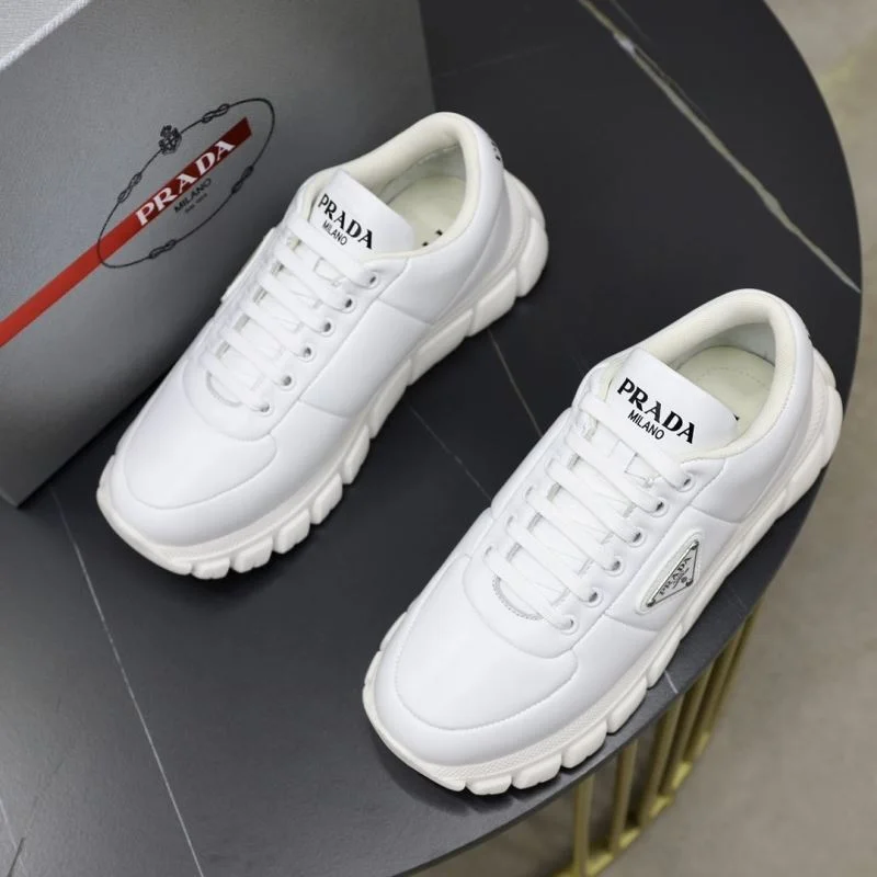 Sporty Prada Low Shoes 35488