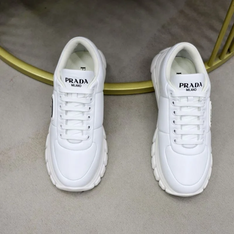 Sporty Prada Low Shoes 35488