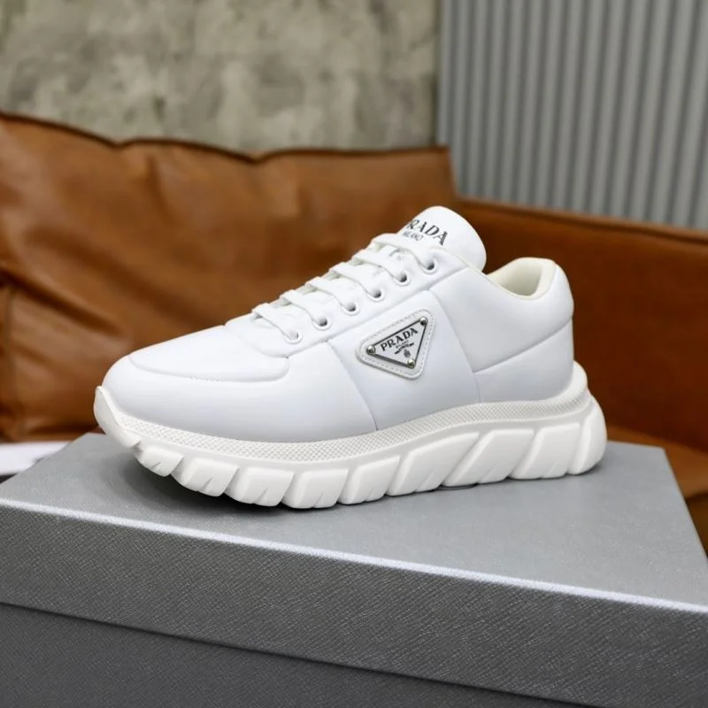 Sporty Prada Low Shoes 35488