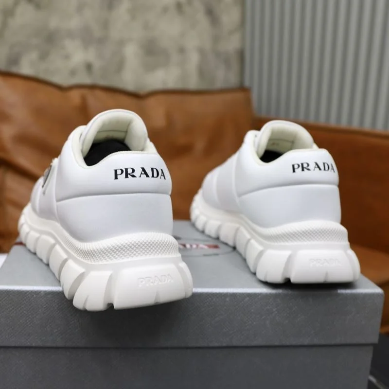 Sporty Prada Low Shoes 35488