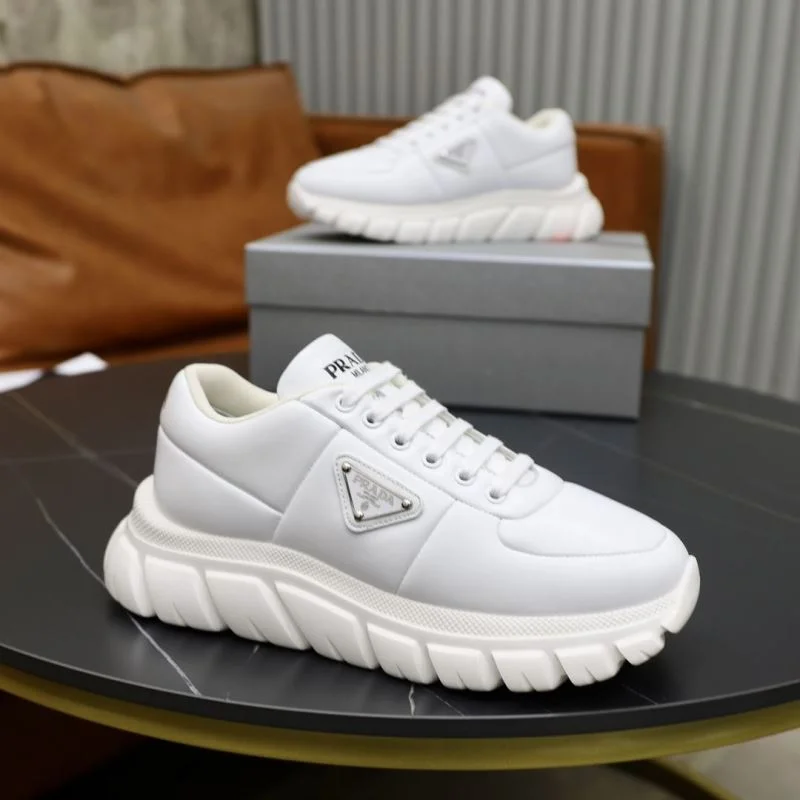 Sporty Prada Low Shoes 35488