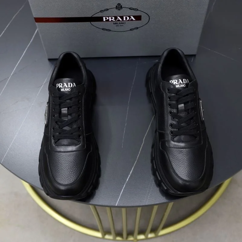 Prada Low Shoes Classic 35474