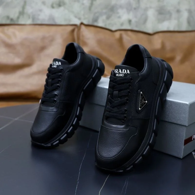 Prada Low Shoes Classic 35474