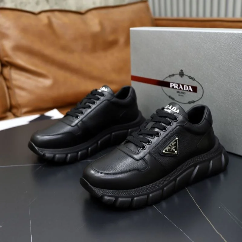 Prada Low Shoes Classic 35474