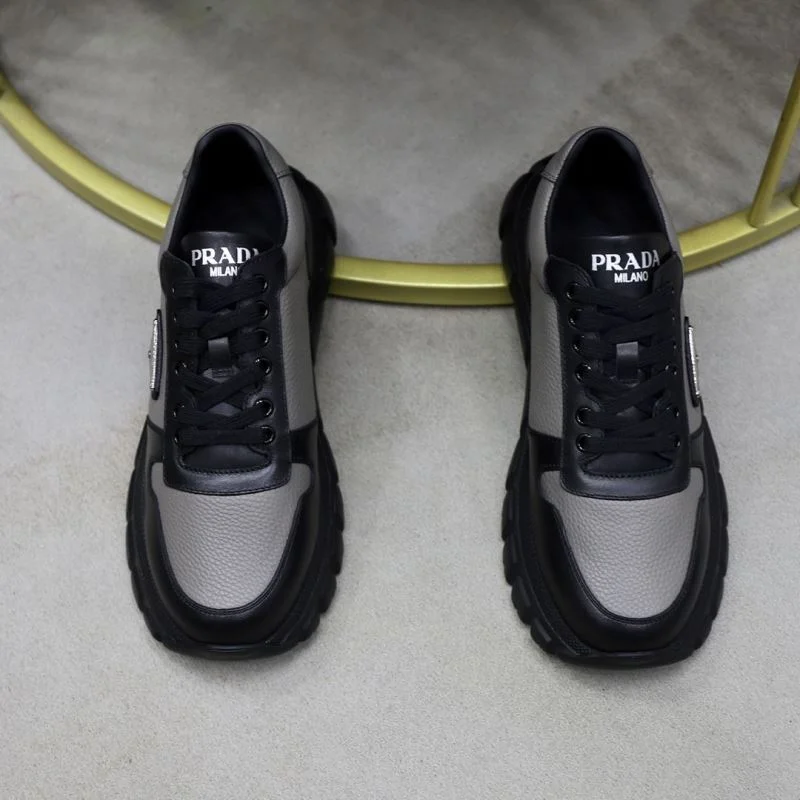 Prada Low Shoes Durable 35497