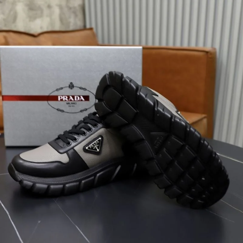 Prada Low Shoes Durable 35497