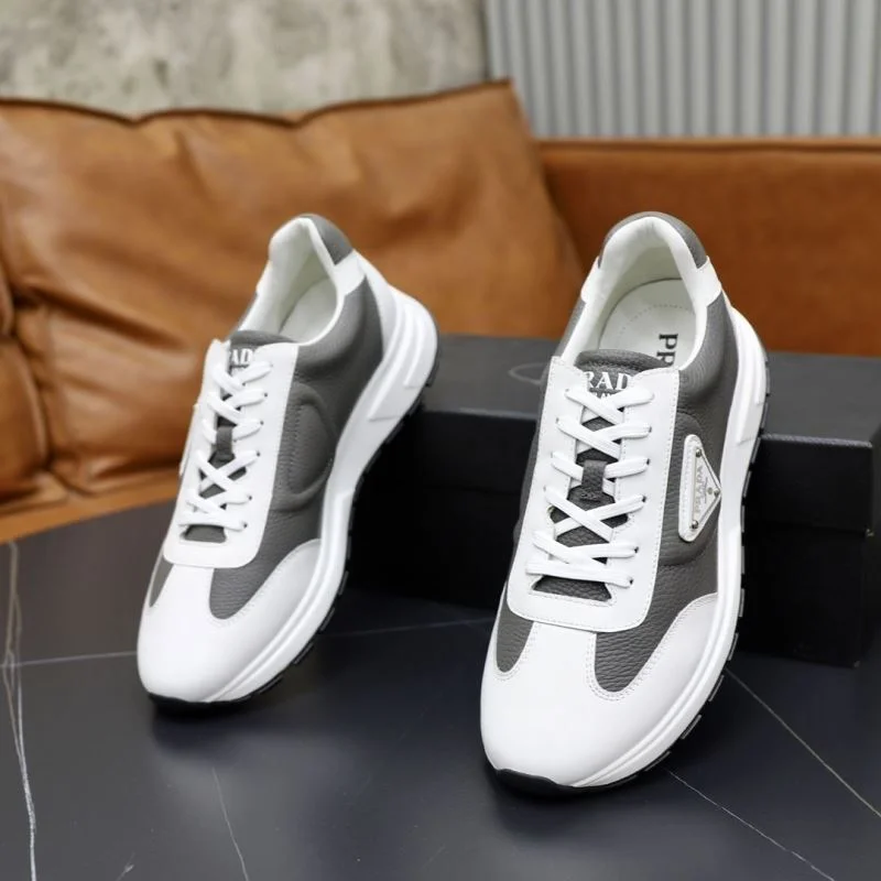 Timeless Prada Low Shoes 35491