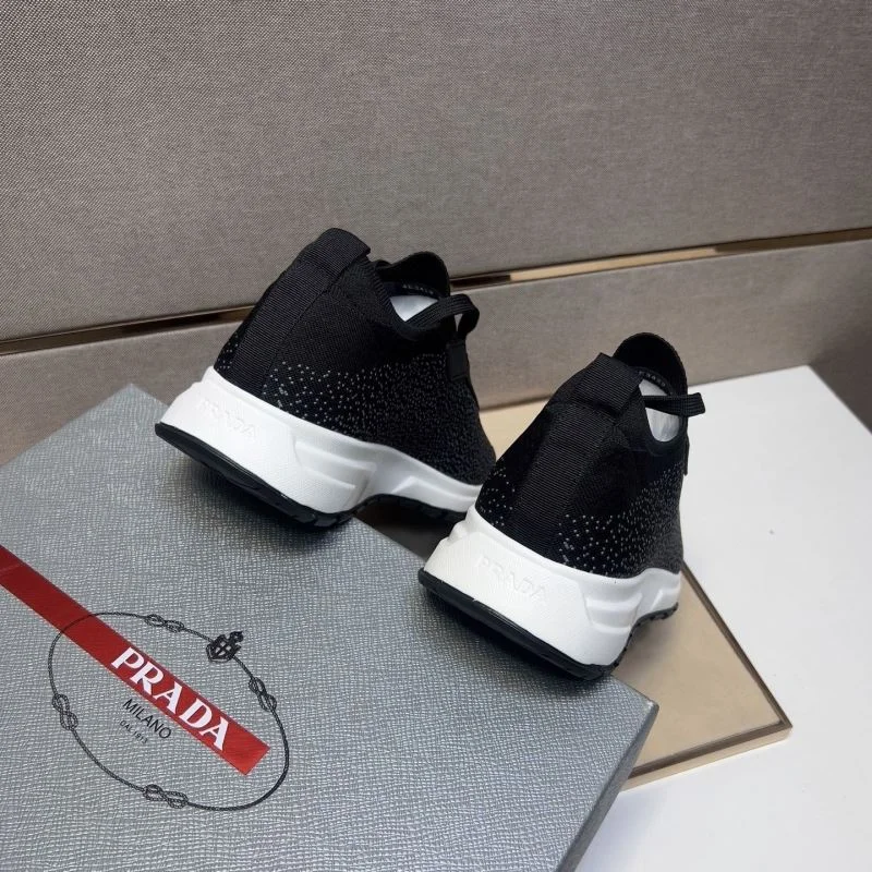 Trendy Prada Low Shoes 35483