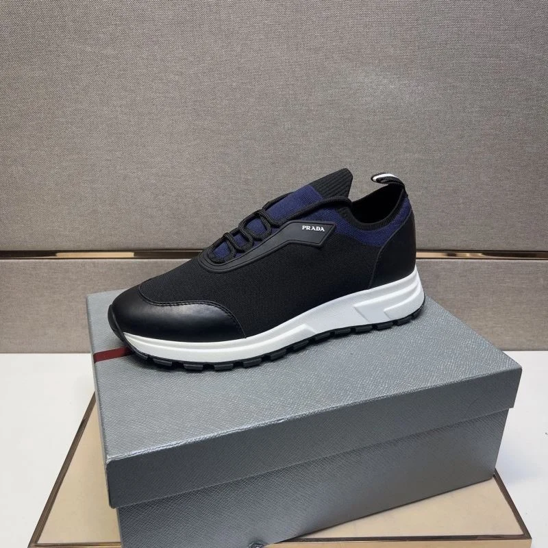 Prada Low Shoes WaterResistant 35475