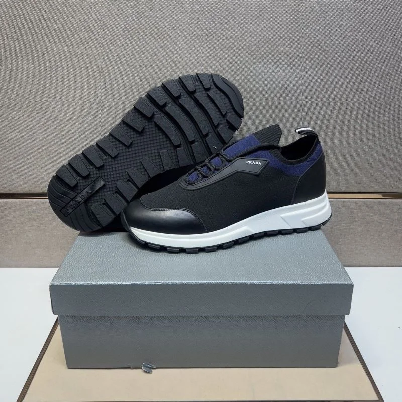 Prada Low Shoes WaterResistant 35475