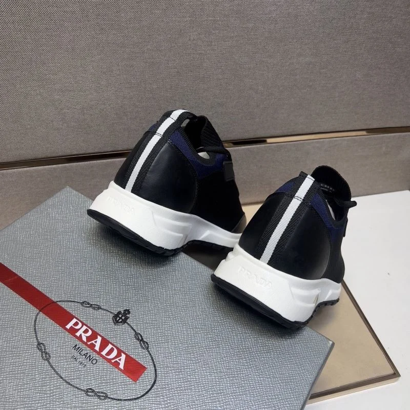 Prada Low Shoes WaterResistant 35475