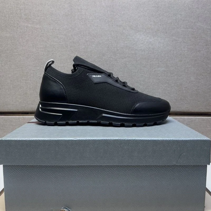 Prada Low Shoes Classic 35473