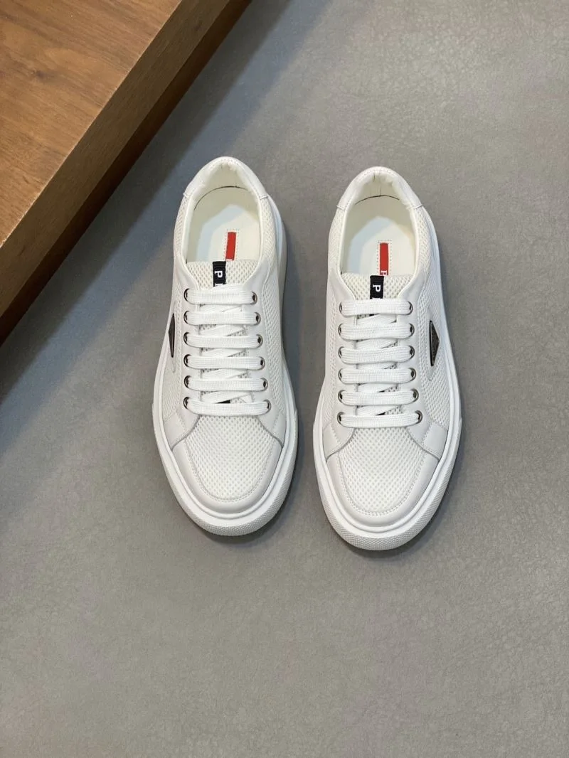 Prada Low Shoes Chic 35492