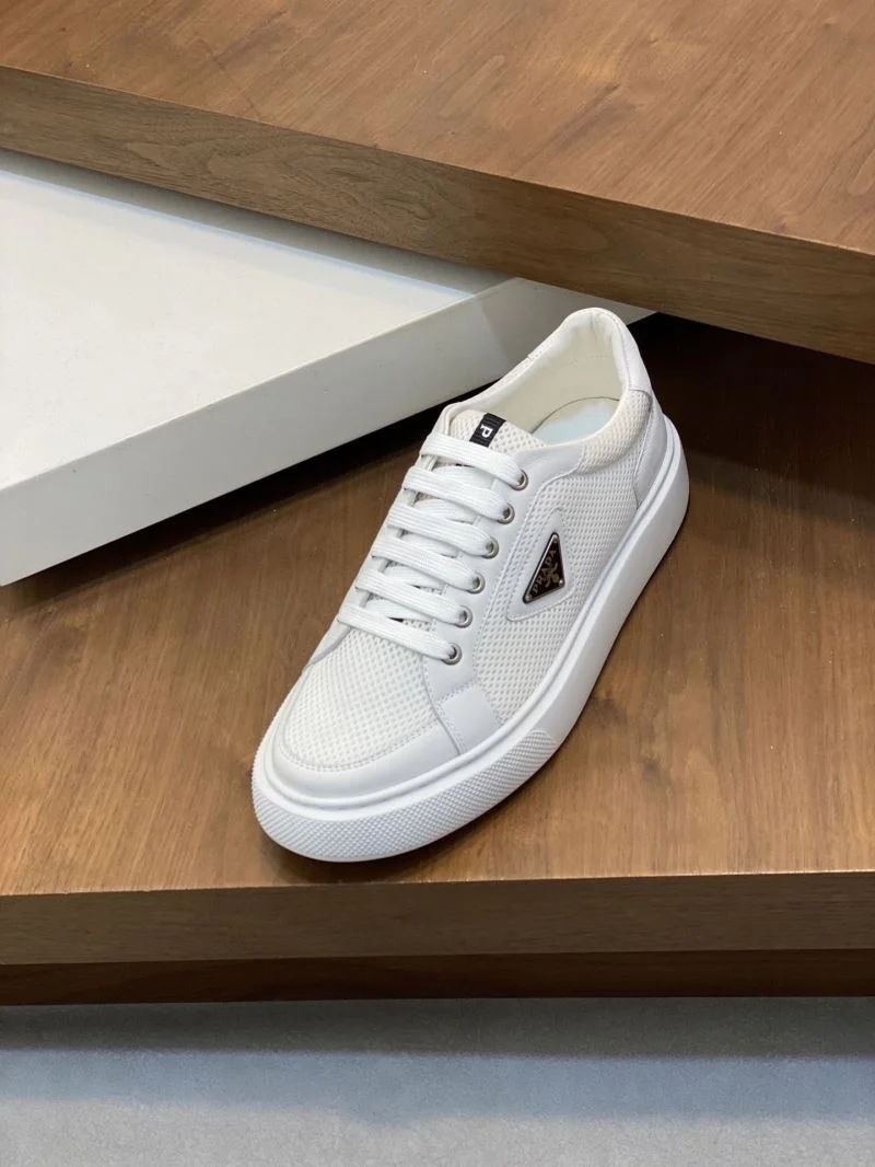Prada Low Shoes Chic 35492