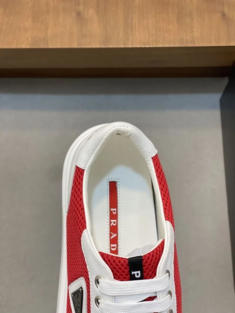Vibrant Prada Low Shoes 35477