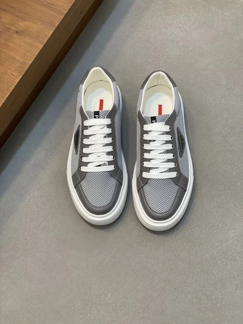 Prada Low Shoes Attractive 35471