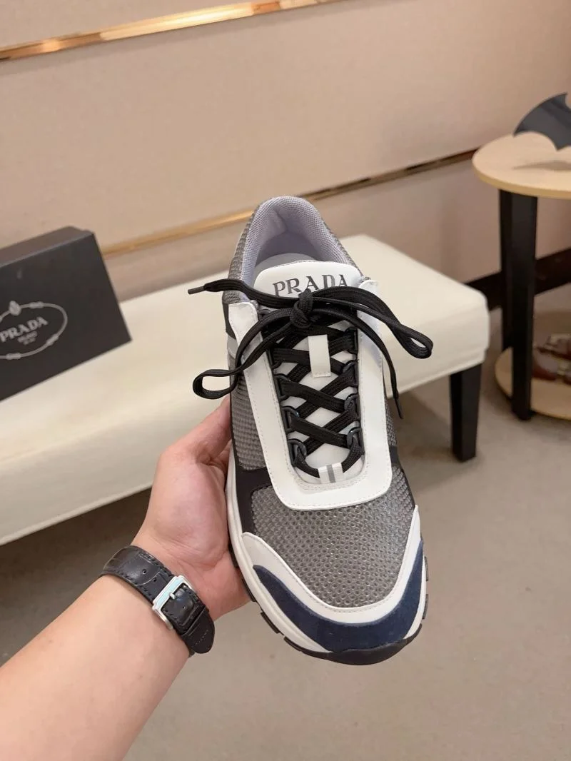Casual Prada Low Shoes 35464