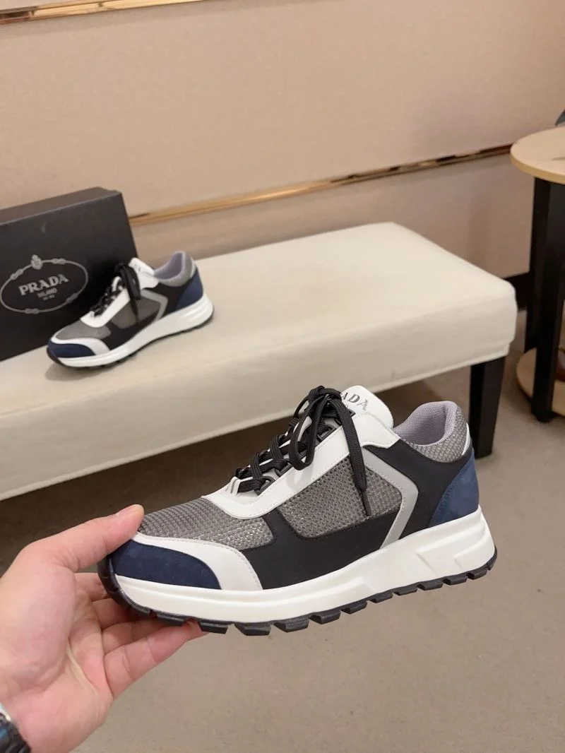Casual Prada Low Shoes 35464