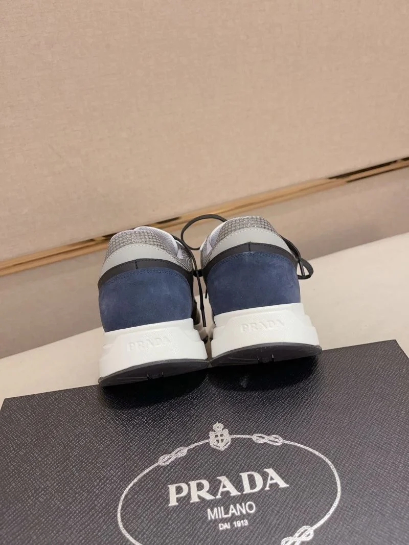 Casual Prada Low Shoes 35464
