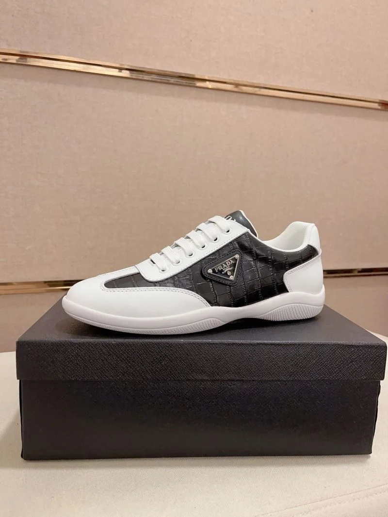 Prada Low Shoes Modern 35460