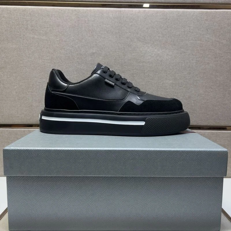 Compact Prada Low Shoes 35435
