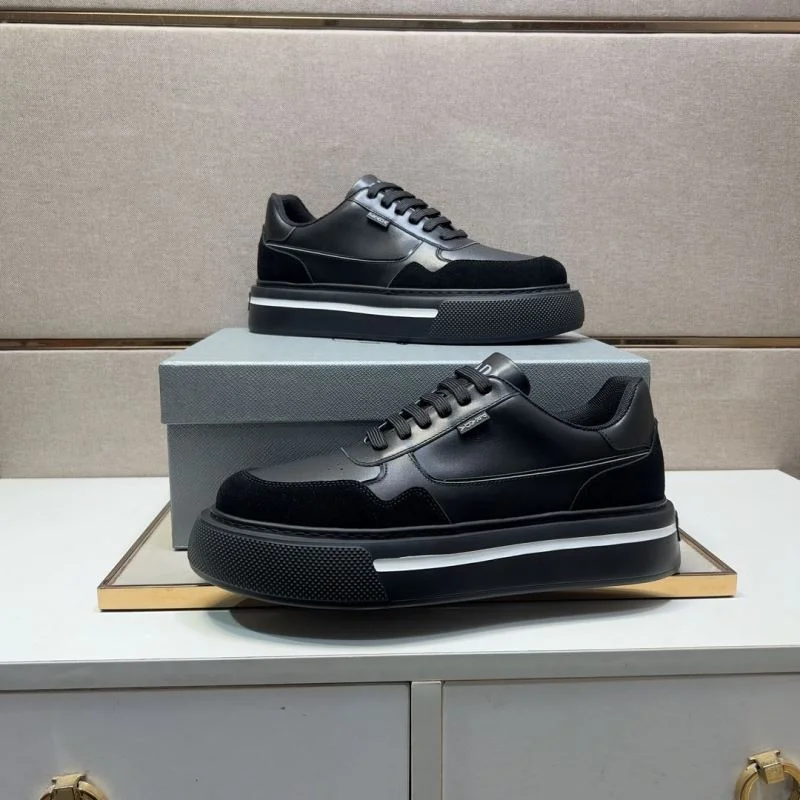Compact Prada Low Shoes 35435