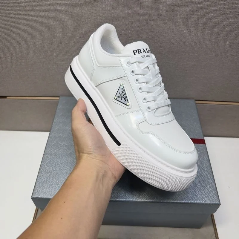 Prada Low Shoes Minimalist 35458