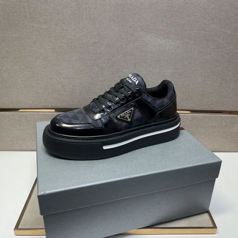 Prada Low Shoes Versatile 35451