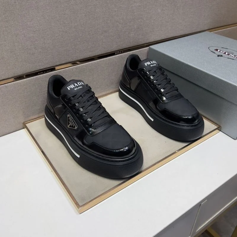 Fashionable Prada Low Shoes 35440