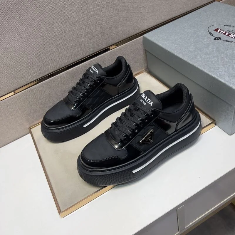 Fashionable Prada Low Shoes 35440